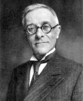 Tullio Levi-Civita.